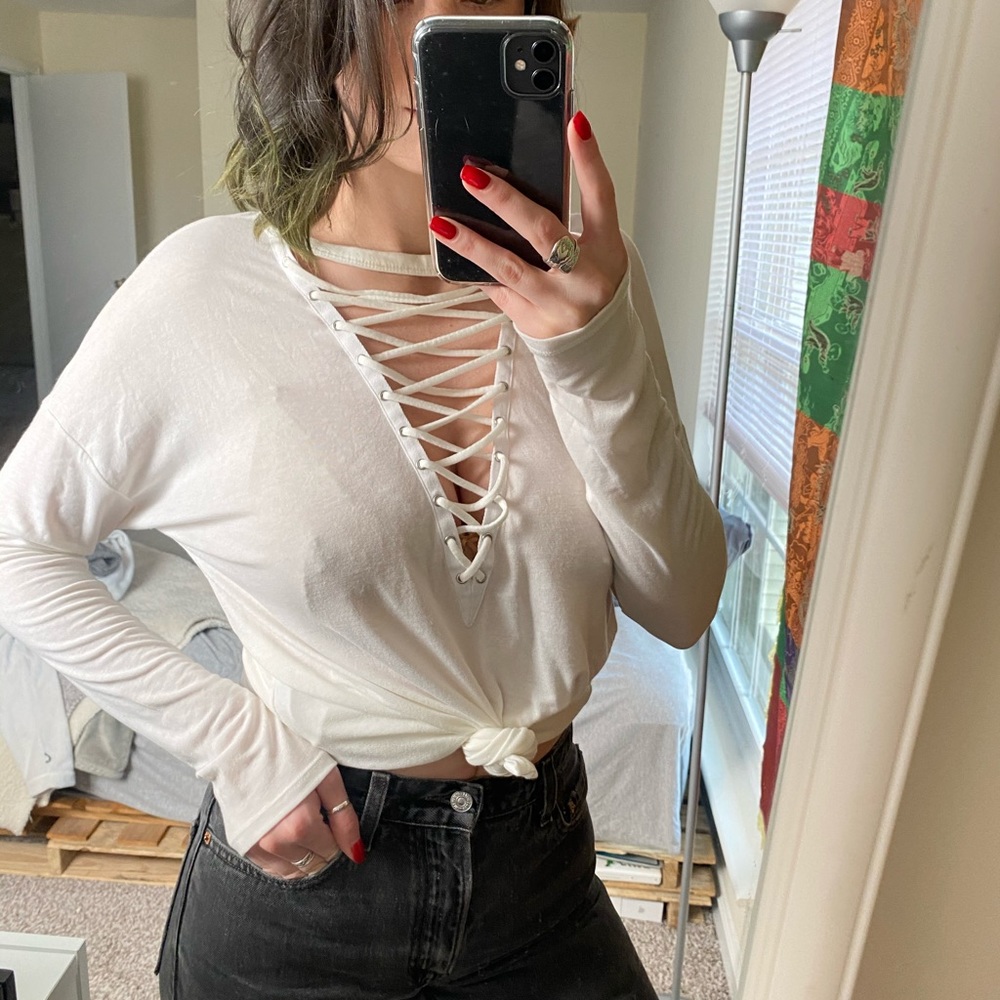Express Deep V Long sleeve